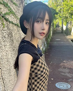 代表取締役の娘、22才です