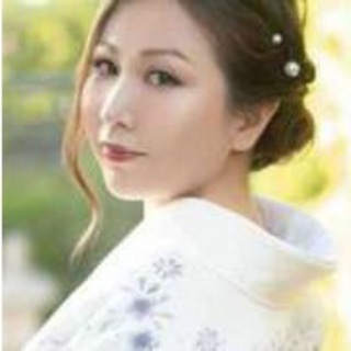 着付けの先生=詩音
